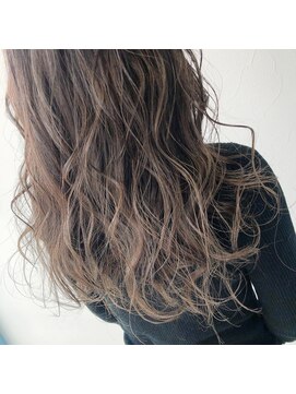 テクライズ 豊橋店(TECHRISE) アッシュベージュ×ハイライトグラデーション