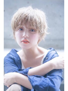 テイラー(Taylor) 【Taylor】大宮 エフォートレスボブ×ハイブロンド