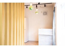 Q/洗い流すトリートメントと洗い流さないトリートメントの違いはなんですか？どちらの方が重要でしょうか？