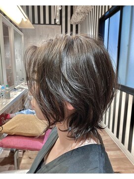 クロワ(croix) ショートウルフ/ミニボブウルフ/ロングウルフ/ウルフカット