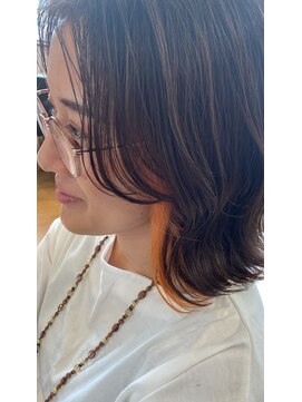 オールウェイズ サニーガーデン(Always sunny garden) インナーカラー×切りっぱなしミディアム