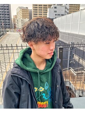 クロエバイラヴィズム  横越店蔦屋書店店内(CLOE by LUVISM) 【ツイストスパイラルパーマ】