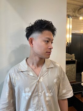 スティーロ 渋谷(Steelo) スパイキーショート