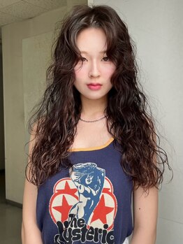 アルテヘアー(arte HAIR)の写真/【栄/久屋】デザイン性の高いパーマを求める女子必見。細かいニュアンスも汲み取り、抜け感もしっかり再現