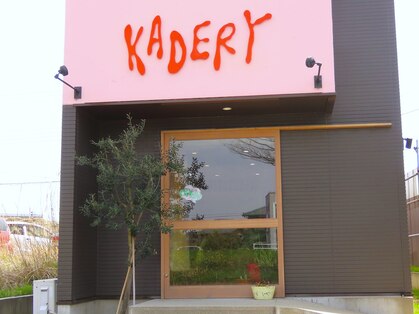 カデリー(KADERY)の写真