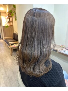 ネスト(Nest) 極細ハイライトカラー