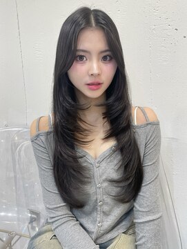 ルームバイシー 新宿(Loom. by Sea) 大人ガーリー×ダークアッシュ[似合わせカット/ミディアム]