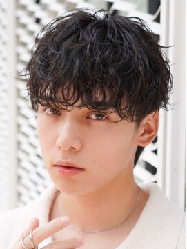 レタッチ バイ フィフス 天神大名(RETOUCH by fifth) 天神大名ルーズパーマメンズカットラウンドマッシュ30代