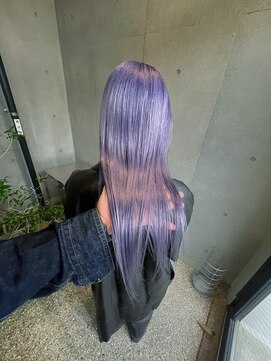 ヴァーディ オモテサンドウ(Vardy omotesando) パープルカラー・表参道ケアブリーチ・ハイトーンロング・原宿