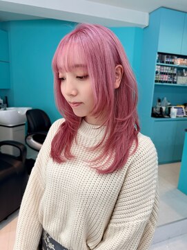 ユー イケブクロ(u Ikebukuro) ハッシュカット/レイヤーカット/ピンク