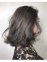メロウ(MELLOW)&nbsp;ブリーチハイライト×暗めアッシュ