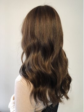 シアン(CYAN) 【ナチュラルハイライトカラー×チョコレートブラウン】中野れお