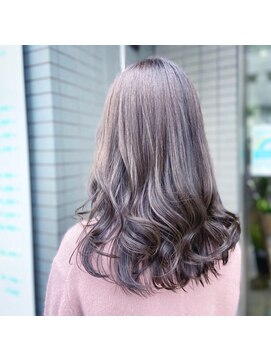 美容室ケインズナチュール バレイヤージュ[ニュアンスカラー/グレーベージュ]