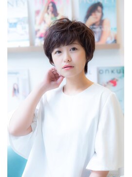 コンテ(CONTE) ふわっとショートボブ