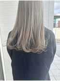 くすみベージュ