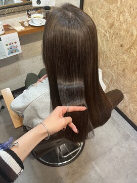 バロン(baron.) ツヤ髪 くすみベージュ