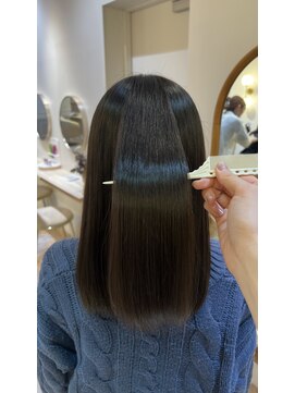 アンド ラ ブランシュ(&.La Blanche) ワンレン/黒髪カタログ/ネビージュ/小顔/髪質改善