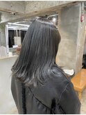 オリーブグレージュ