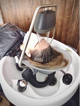 リマイル(remile)の写真/頭皮からのケアでリラックスしながら美髪へ◎最先端スパ【頭浸浴】も☆