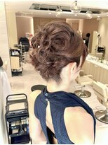 ミズチャーム(Ms.CHARM)&nbsp;ヘアセット/お呼ばれアレンジ/結婚式参列者ヘアセット