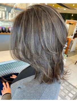 アース オーセンティック 高松レインボーロード店(EARTH Authentic) レイヤーカットハイライト