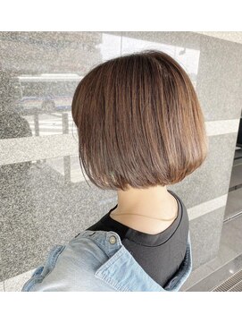 シアン 大倉山店(CYAN) ☆ 丸みボブ× カーキアッシュ ☆