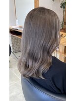 ストーリアエフ カミトザッカ(storia.f kami to zakka)&nbsp;ミルクティーグレーベージュで春カラーにしました