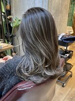 ロダット 横浜(LODAT by little)&nbsp;グレイアッシュ×バレイヤージュ【LODAT横浜】