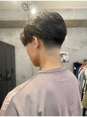 メンズ刈り上げマッシュセンターパートテーパーフェード