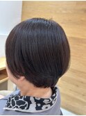 スタイリングしやすいショートヘア