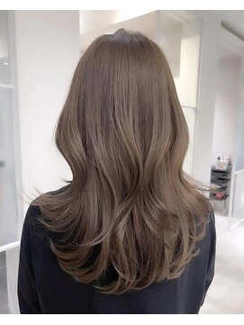 ムード(MOOD,) 暗めカラー/グランマッシュ[レイヤーカット/髪質改善/銀座]