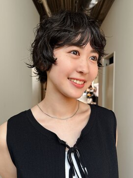 トゥナ 六角(Tuna) ショートボブパーマ