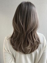ローサバイ アルティナ 横浜店(Rosa by artina)&nbsp;バタフライカット/オリーブグレー/ヘーゼルグレージュ