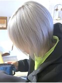 【超ハイトーンショート】ホワイト×ブリーチ3回