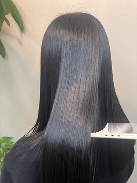 ミラー 星川(Mirror) 髪質改善トリートメントとへアマニキュア　仕上げ