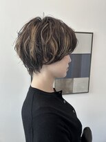 アンフェインド02(UNFEIGNED 02)&nbsp;ショート/ブリーチ/クラゲヘアー/小顔/オリーブグレー/伏見