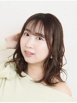 クールドセリエ 新宿南口店(Coeur de cellier) ゆるウェーブで作る 大人フェミニンミディ