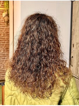 ヴースヘアデザイン(vou's hair design) ラフさを楽しむ、大人パーマ　/パーマ/カット/ダブルカラー/善行