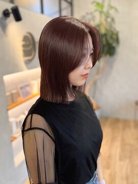 ベーシス(Basis) 暖かみブラウン×艶ボブレイヤー