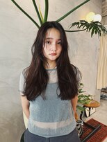 ヒュージ 三軒茶屋(huge)&nbsp;レイヤーカット/くせ毛風パーマ/顔周りカット/グレージュ/20代
