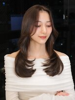 ヴィヴィッド オモテサンドウ(ViViD omotesando)&nbsp;【仕事中も可愛い】透明感グレージュ/前髪なし/セミロング