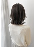 外はねボブ レイヤーボブ アッシュベージュ くびれヘア
