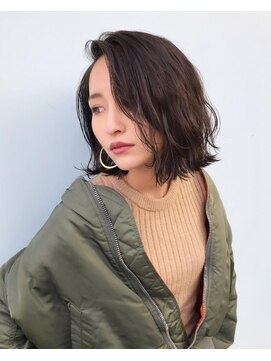 ヨーク(YOKE) YOKE 切りっぱなし ぱつっとボブ ラフウェーブ