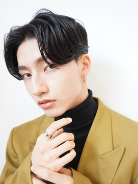 マイロ(mailo) ワンカールパーマ+ナチュラルリバースセンターパート