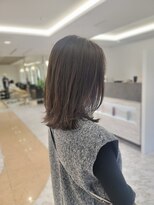 e.m.a プレミアムビューティーサロン 栄駅店(e.m.a PREMIUM BEAUTY SALON)&nbsp;大人外はねミディアム
