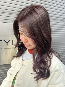 スタイル(STYLE) ラベンダー　ツヤ髪スタイル　ウェーブヘア