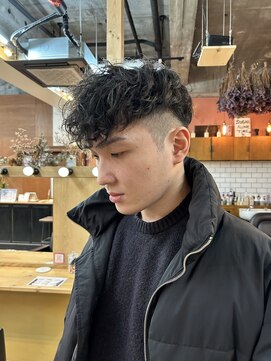 チャプター 問屋町(chapter) スペインカール”メンズヘア”ツイストスパイラル眉毛カット