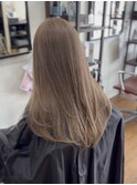 ミルクティーベージュ