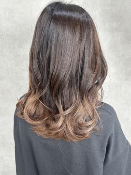 ルノン(LUNON) ホワイトグレージュミニウルフチェリーブラウンデジタルパーマ