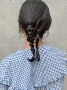 ショコラ ナンバ(Chocolat NAMBA) #小枝アレンジ　#黒髪アレンジ